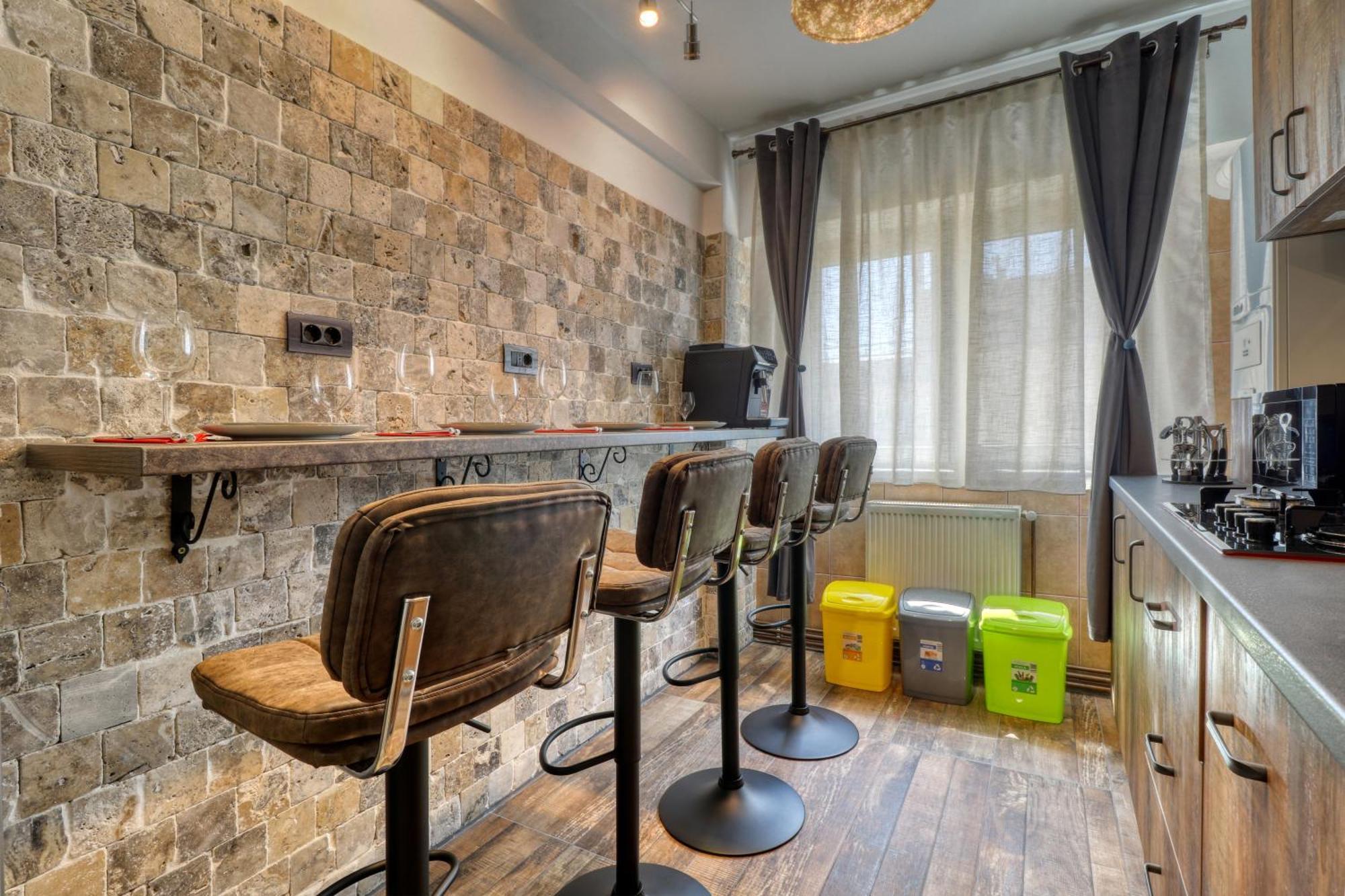 Rdi Elegance Apartment Downtown บูคาเรสต์ ภายนอก รูปภาพ